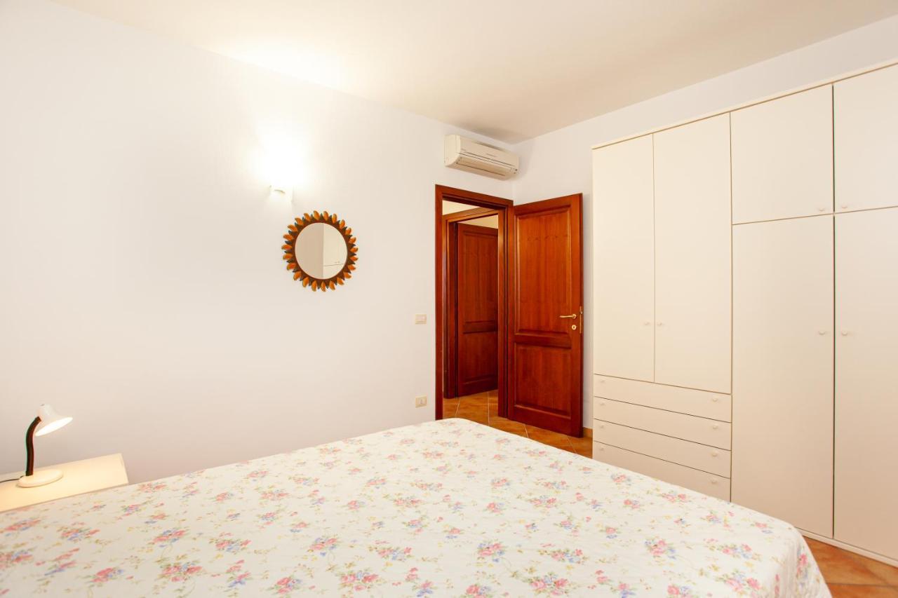 Appartamento Belvedere Citai San Teodoro  Exterior photo
